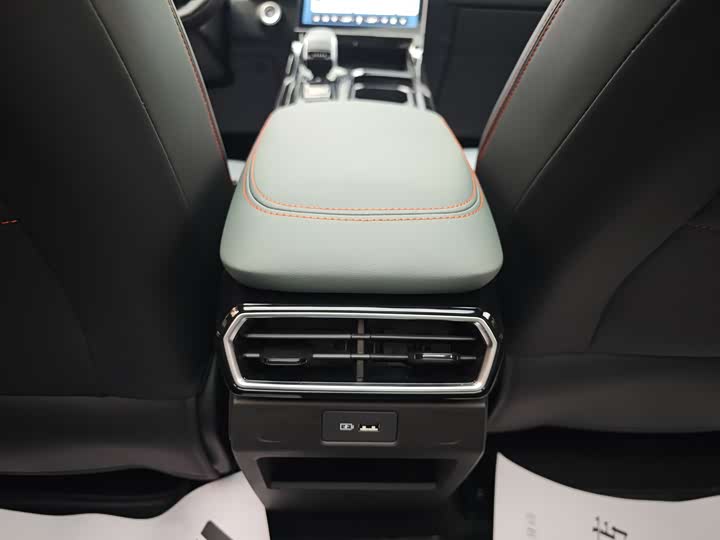 Geely Atlas 2024 2024款 1.5TD 智尊版