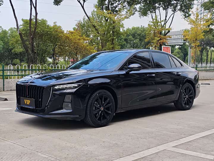 Hongqi H5 2025 2025款 2.0T 自动玄影版