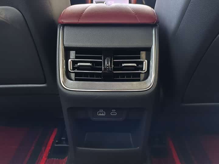 Hongqi H5 2025 2025款 2.0T 自动玄影版