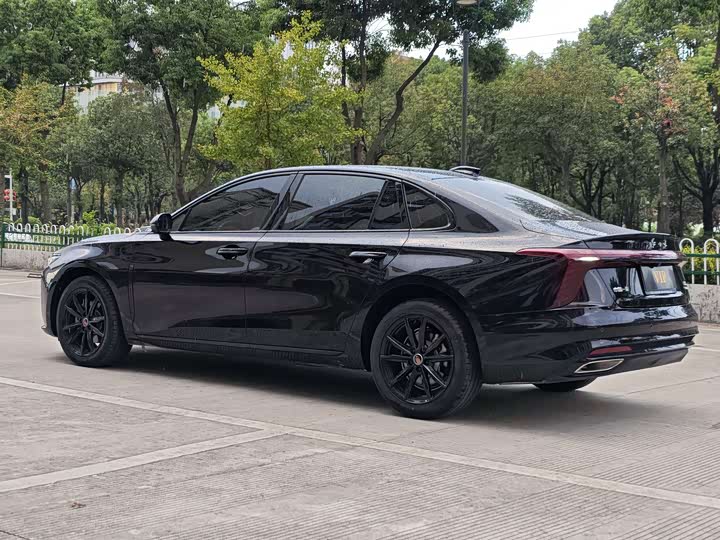 Hongqi H5 2025 2025款 2.0T 自动玄影版