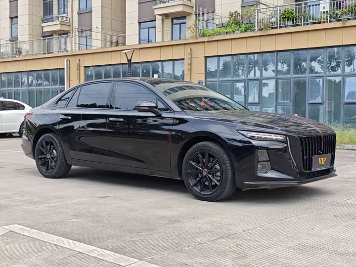Hongqi H5 2025 2025款 2.0T 自动玄影版
