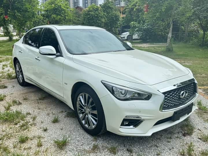 Infiniti Q50L 2018 2018款 2.0T 逸享版 国VI
