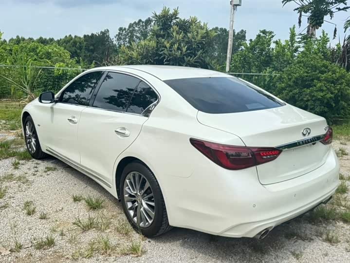 Infiniti Q50L 2018 2018款 2.0T 逸享版 国VI