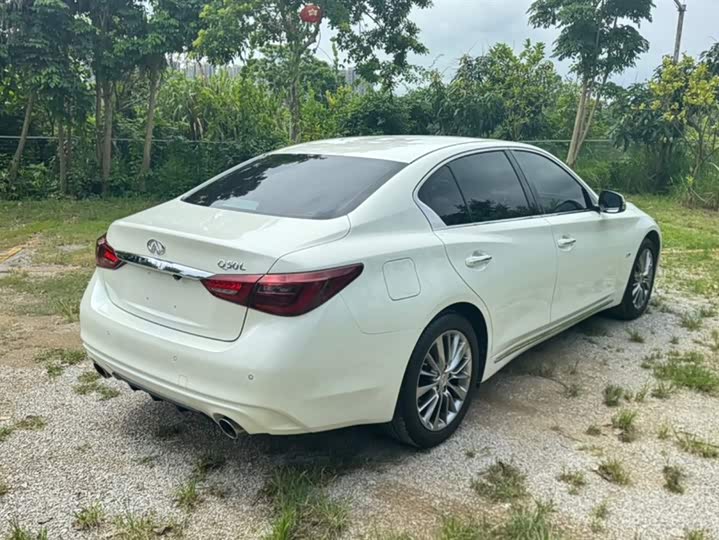 Infiniti Q50L 2018 2018款 2.0T 逸享版 国VI