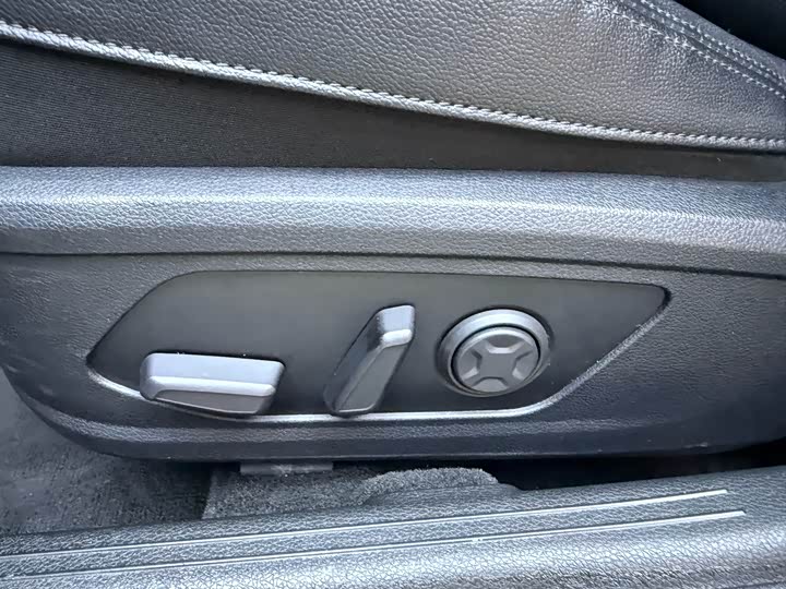 Kia K5 2021 2021款 380T GT-Line 旗舰版