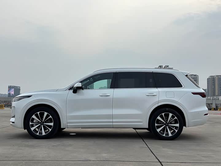 LiXiang One 2021 2021款 增程6座版