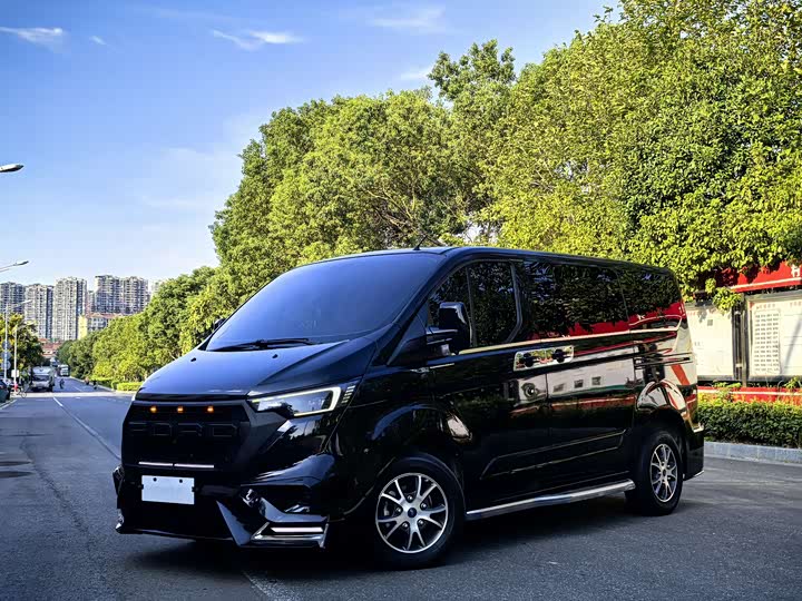 2023 Ford Tourneo