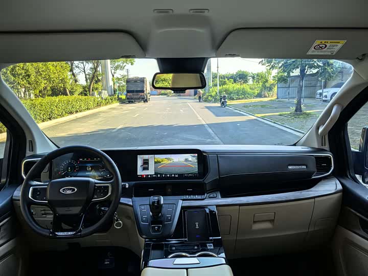 Ford Tourneo 2023 2023款 2.0T 自动致享版