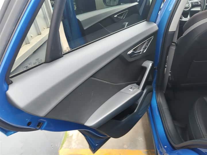 Audi Q2L e-tron 2019 2019款 Q2L e-tron 纯电智享型