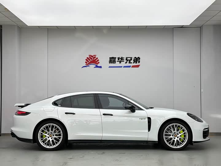 Porsche Panamera Hybrid 2023 2023款 Panamera 4 E-Hybrid 铂金版 2.9T