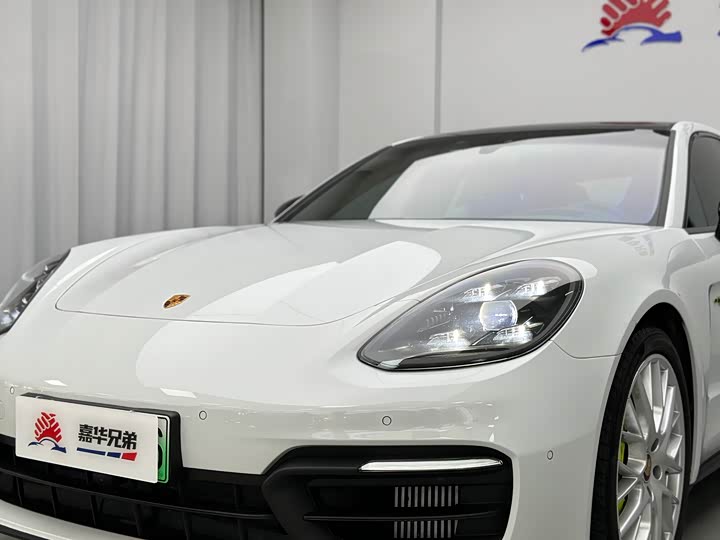 Porsche Panamera Hybrid 2023 2023款 Panamera 4 E-Hybrid 铂金版 2.9T