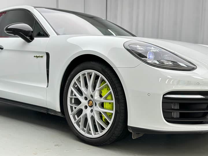 Porsche Panamera Hybrid 2023 2023款 Panamera 4 E-Hybrid 铂金版 2.9T