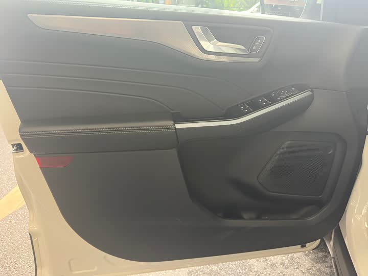 Ford Escape 2020 2020款 EcoBoost 245 两驱耀享款