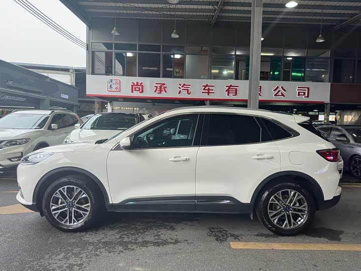 Ford Escape 2020 2020款 EcoBoost 245 两驱耀享款