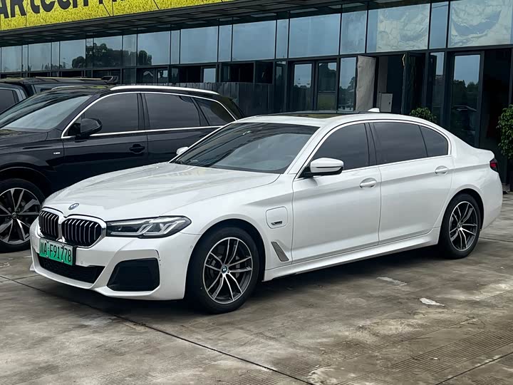 BMW 5 Series Hybrid 2022 2022款 改款二 535Le M运动套装