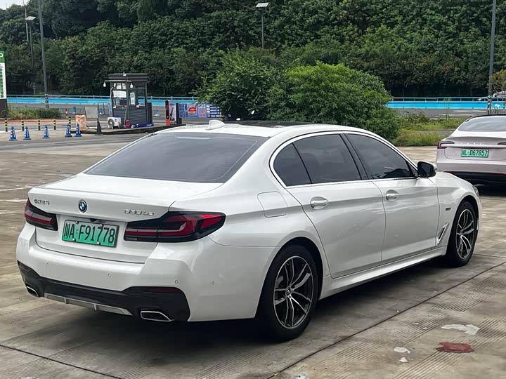 BMW 5 Series Hybrid 2022 2022款 改款二 535Le M运动套装