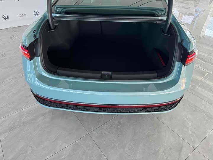 Volkswagen Passat 2025 2025款 Pro 380TSI 星空龙尊版