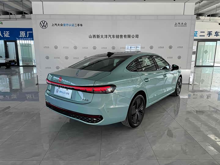 Volkswagen Passat 2025 2025款 Pro 380TSI 星空龙尊版