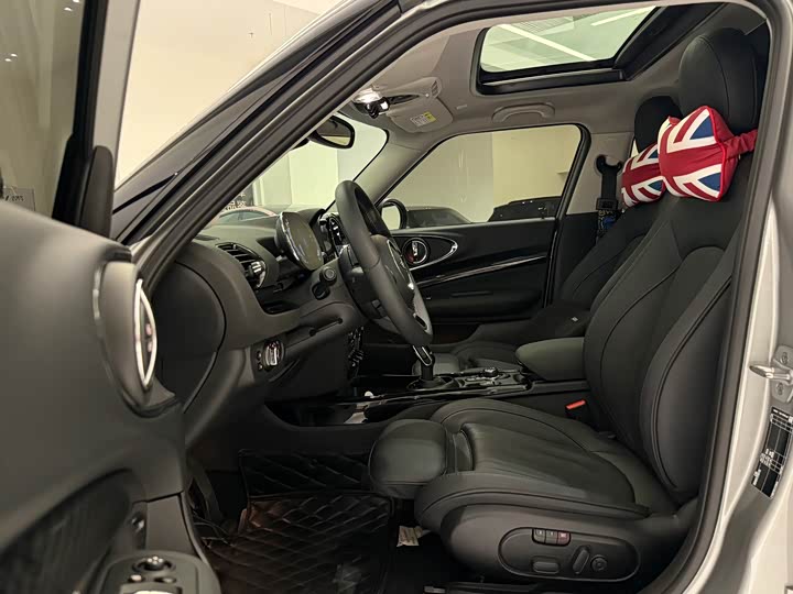 Mini Clubman 2023 2023款 改款 1.5T COOPER 鉴赏家