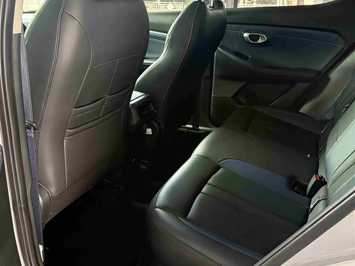 GAC Trumpchi GS3 2023 2023款 影速 270T 劲享版