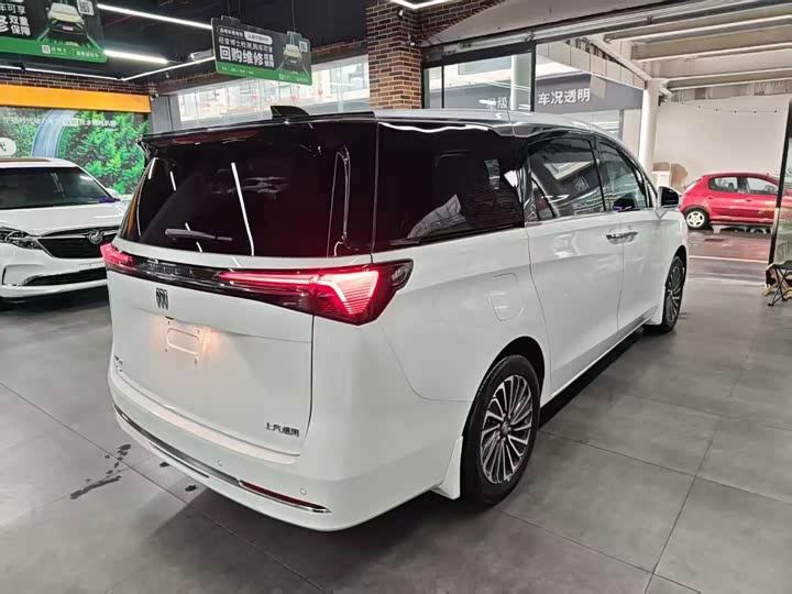 Buick GL8 Hybrid 2025 2025款 陆尚 尊享版 7座