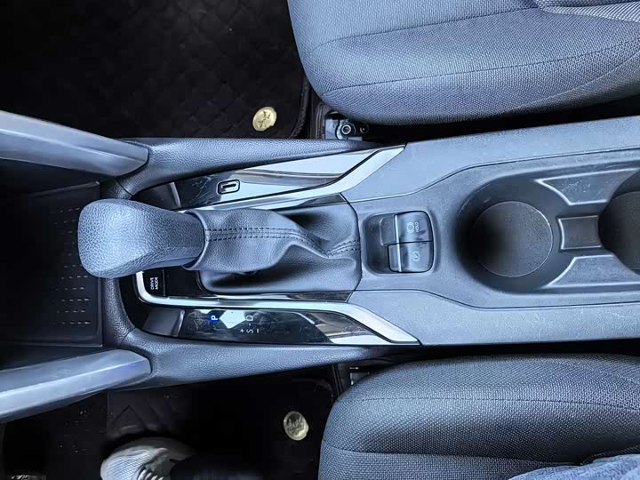 Toyota Frontlander 2024 2024款 2.0L 智能电混双擎 领先版