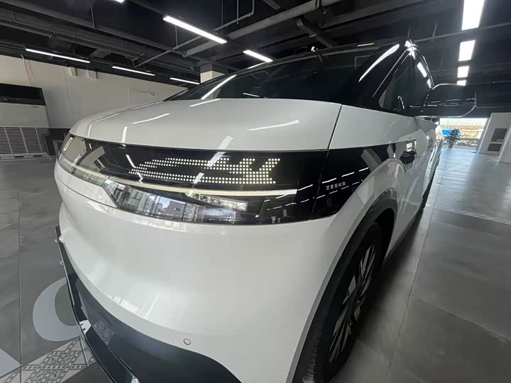 Zeekr Mix 2025 2025款 长续航智驾版