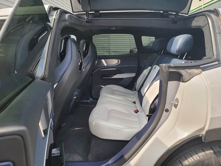 HiPhi Y 2023 2023款 560km 先锋版