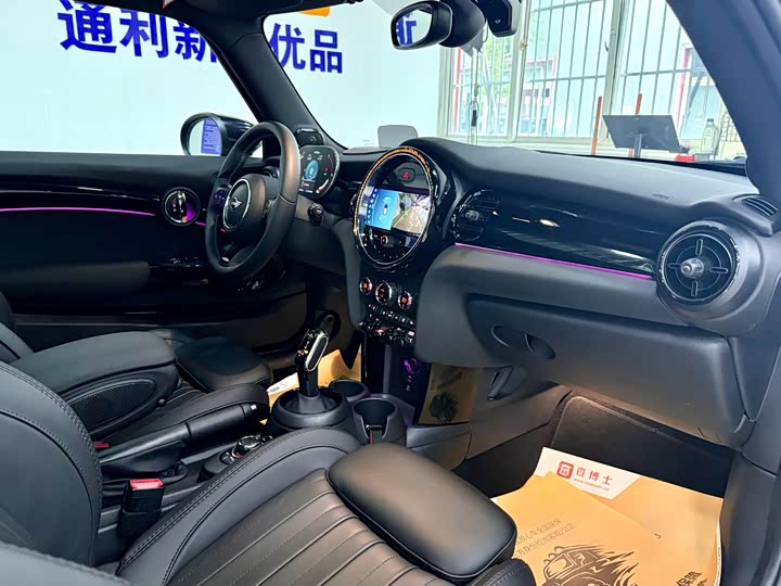 Mini Mini JCW 2023 2023款 改款 2.0T JOHN COOPER WORKS ALL-IN