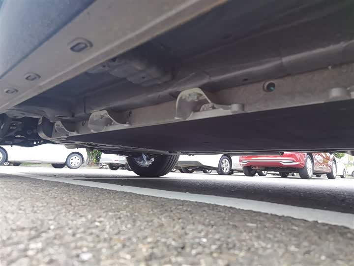 Roewe D5X DMH 2024 2024款 135旗舰版