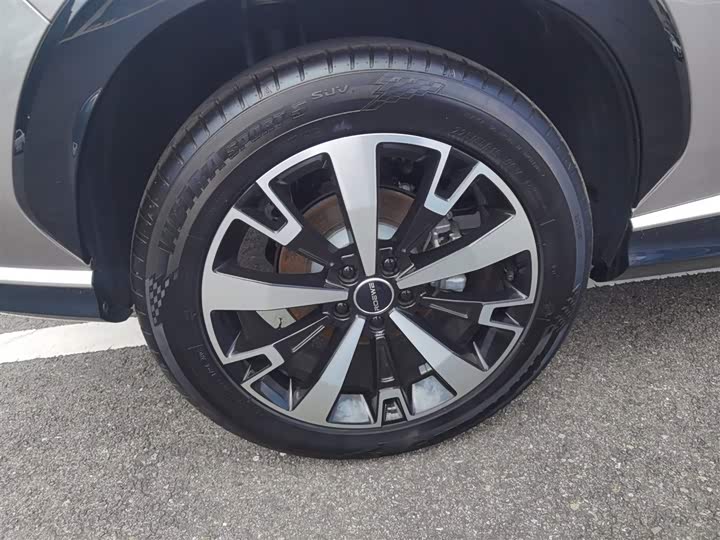 Roewe D5X DMH 2024 2024款 135旗舰版