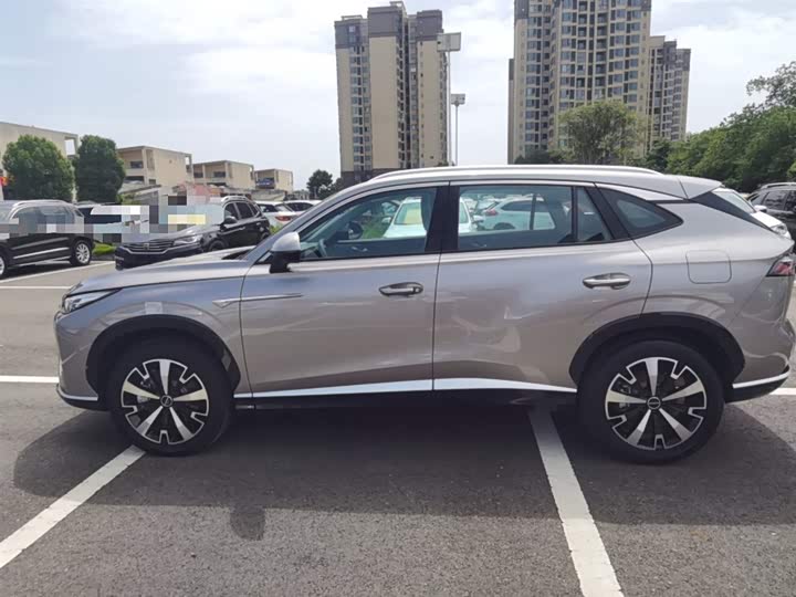 Roewe D5X DMH 2024 2024款 135旗舰版