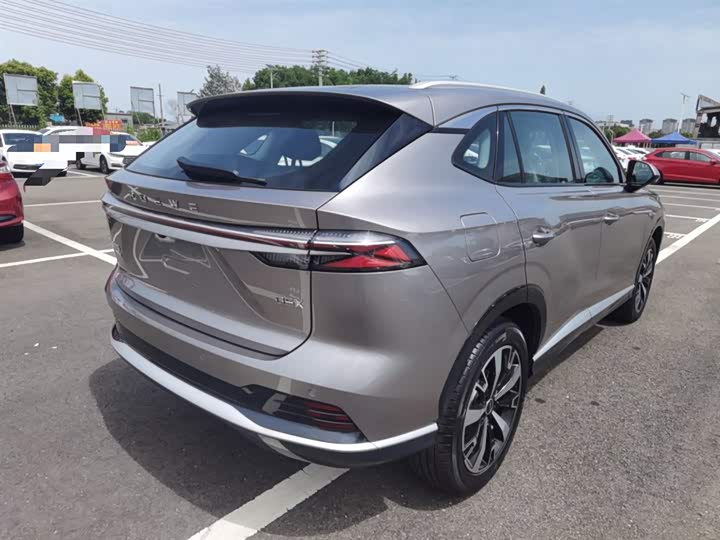 Roewe D5X DMH 2024 2024款 135旗舰版