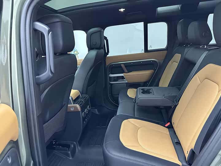 Land Rover Defender 2024 2024款 110 3.0T P400 X-DYNAMIC HSE