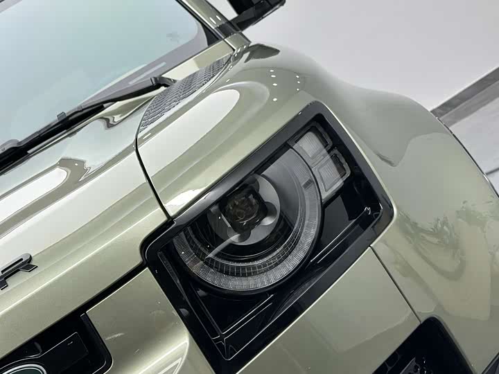 Land Rover Defender 2024 2024款 110 3.0T P400 X-DYNAMIC HSE