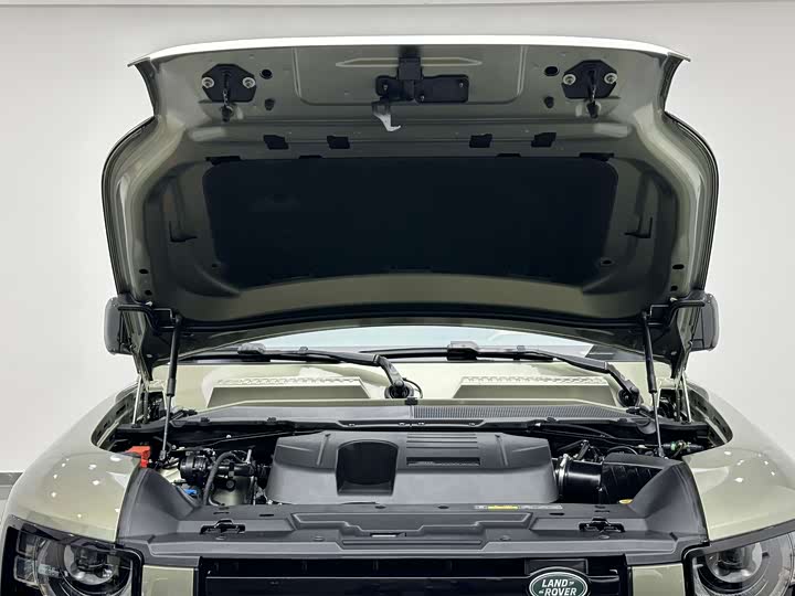 Land Rover Defender 2024 2024款 110 3.0T P400 X-DYNAMIC HSE