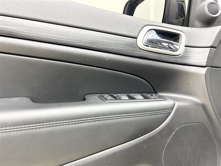 Jeep Grand Cherokee 2020 2020款 3.0L 专业导航版