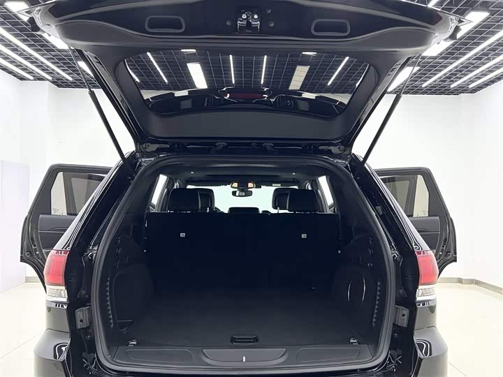 Jeep Grand Cherokee 2020 2020款 3.0L 专业导航版