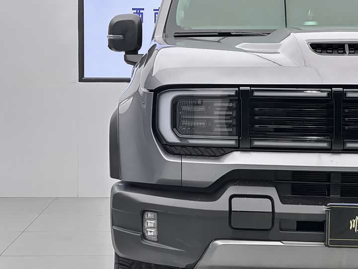 BAIC Beijing BJ40 2024 2024款 2.0T 全新刀锋英雄版 攀登者