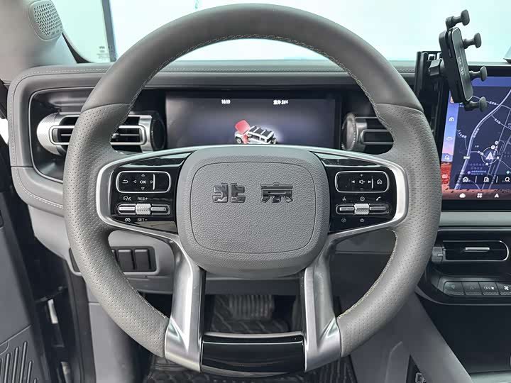 BAIC Beijing BJ40 2024 2024款 2.0T 全新刀锋英雄版 攀登者