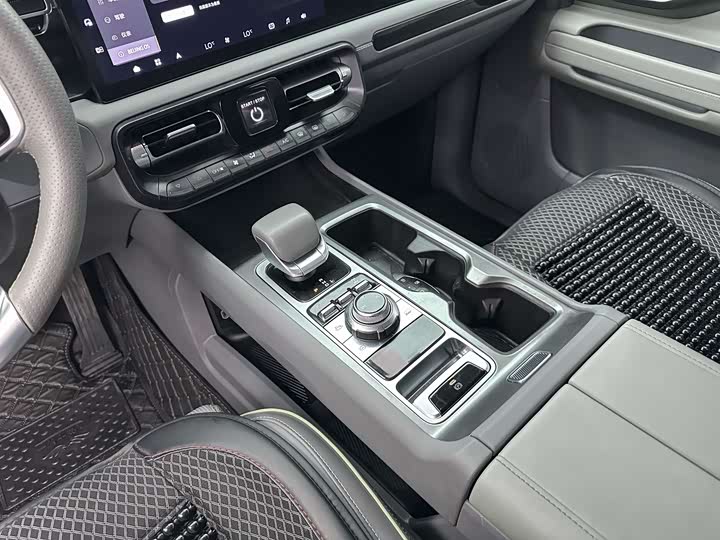 BAIC Beijing BJ40 2024 2024款 2.0T 全新刀锋英雄版 攀登者