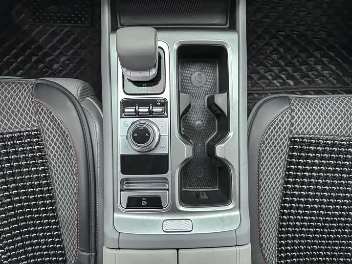 BAIC Beijing BJ40 2024 2024款 2.0T 全新刀锋英雄版 攀登者