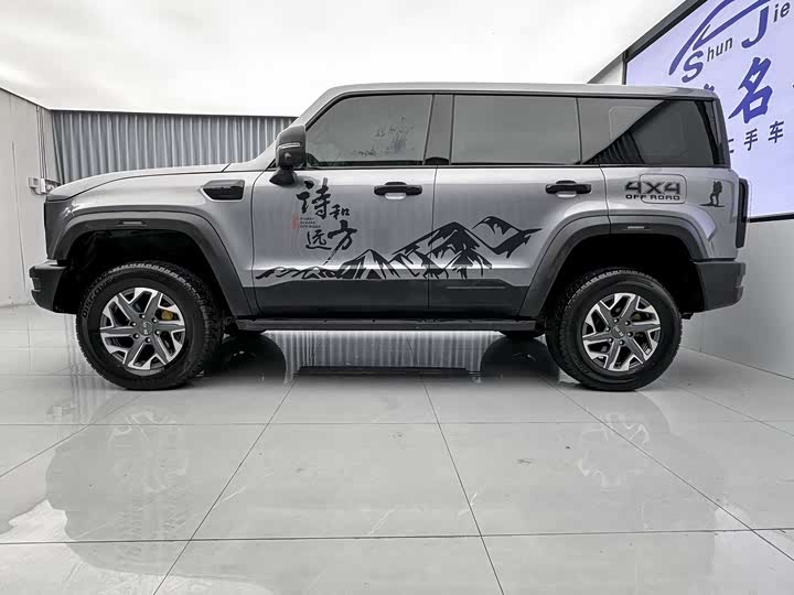 BAIC Beijing BJ40 2024 2024款 2.0T 全新刀锋英雄版 攀登者