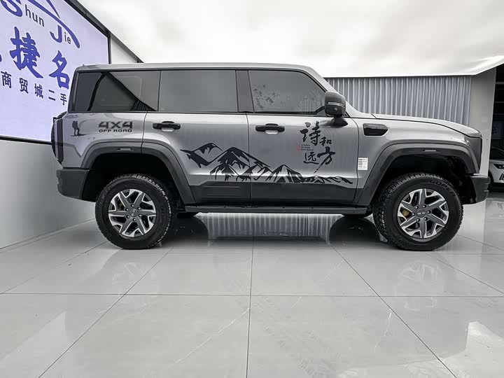 BAIC Beijing BJ40 2024 2024款 2.0T 全新刀锋英雄版 攀登者