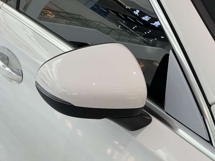 Mercedes-Benz A-Class 2025 2025款 A 200 L 时尚型