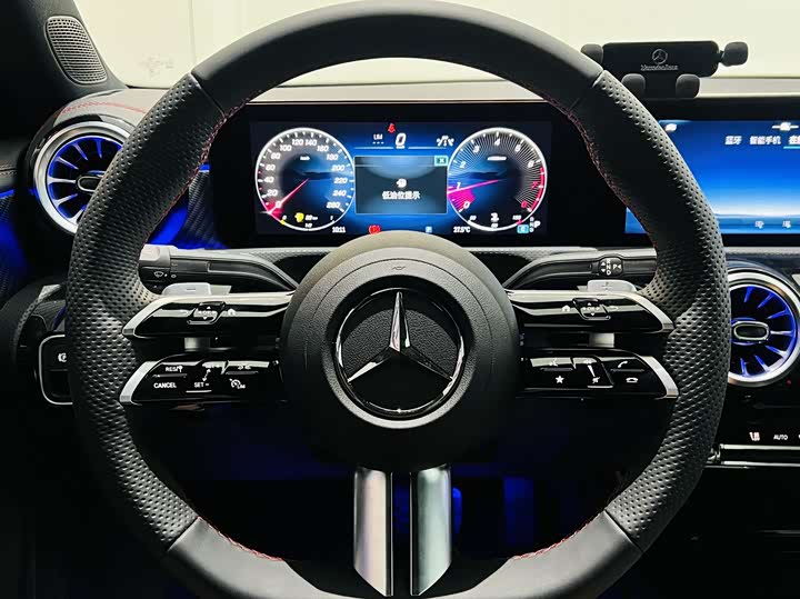 Mercedes-Benz A-Class 2025 2025款 A 200 L 时尚型