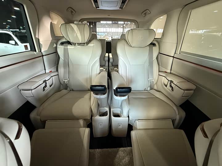 Lexus LM 2023 2023款 500h 六座尊崇版