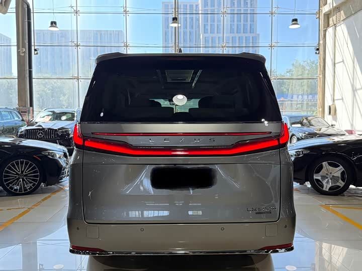 Lexus LM 2023 2023款 500h 六座尊崇版