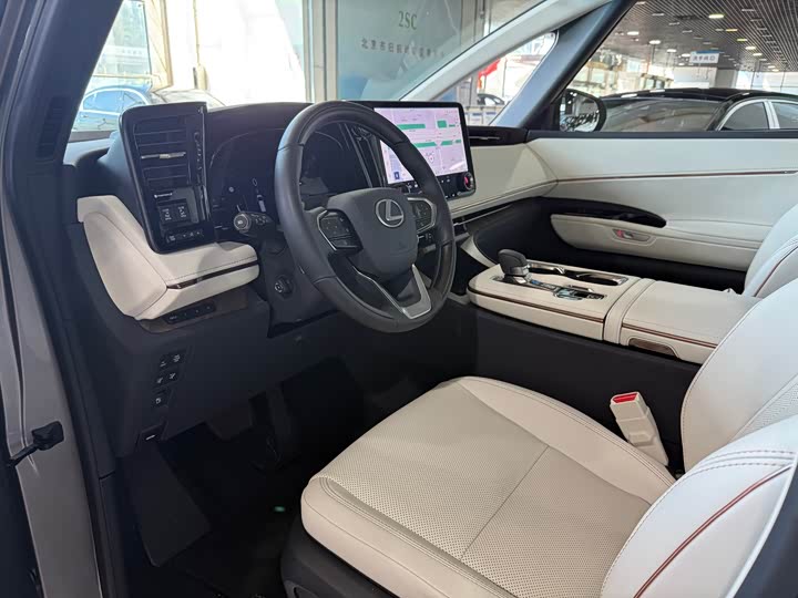 Lexus LM 2023 2023款 500h 六座尊崇版