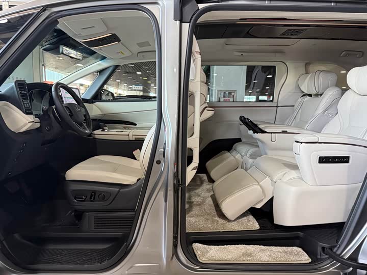 Lexus LM 2023 2023款 500h 六座尊崇版